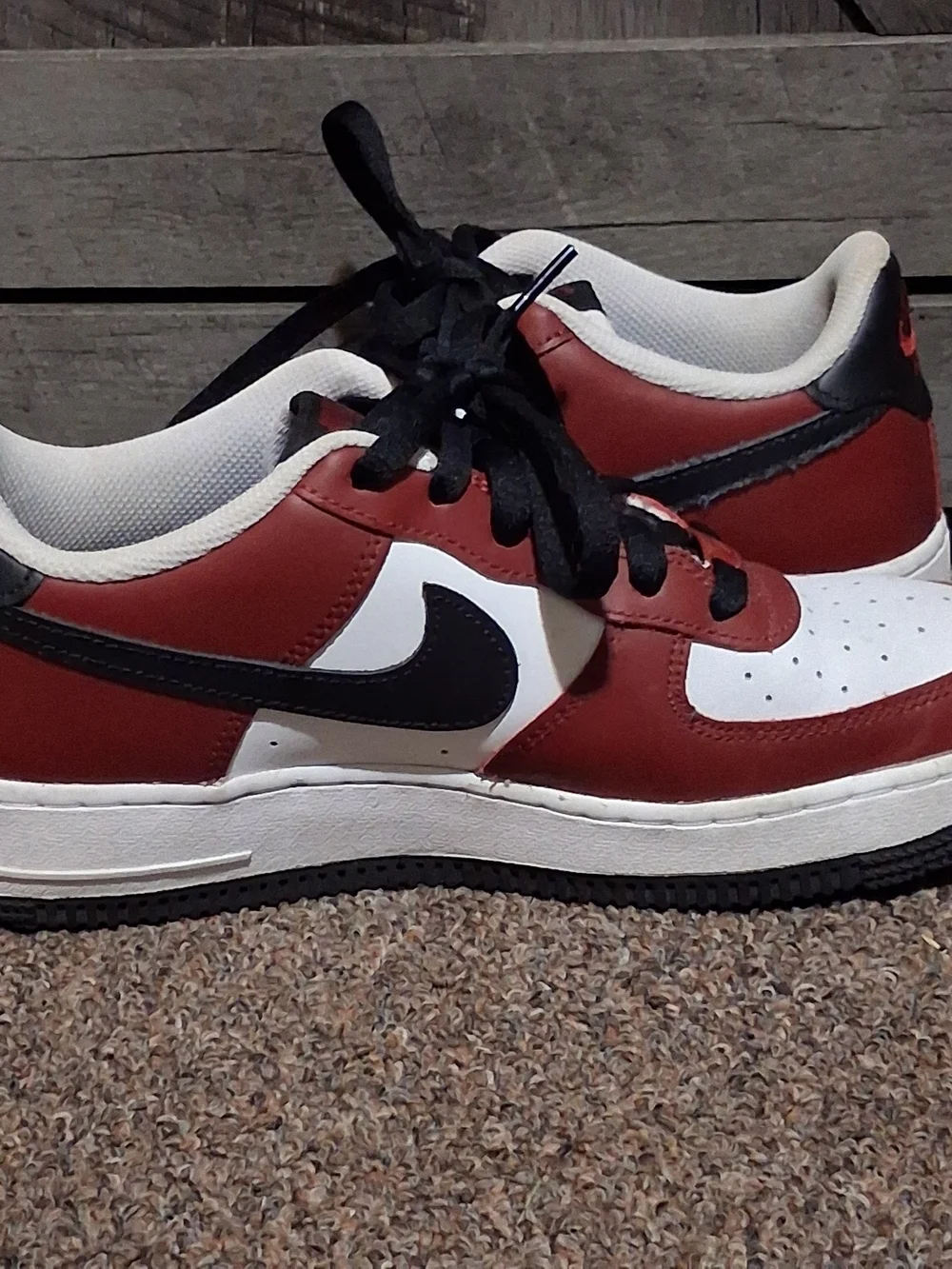 Nike Men’s AF 1 Low-Top Sneakers in Burgundy, White & Black 6y / 8w